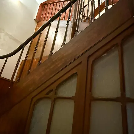 La Rose Du Chateau Guest house Lourdes