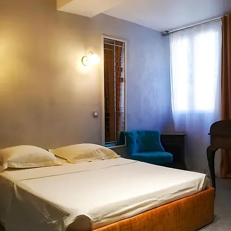 La Rose Du Chateau 3*